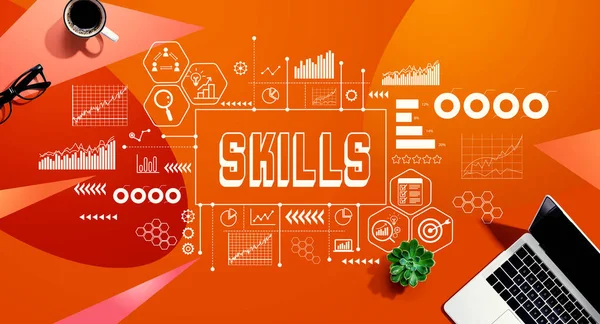 Skills Thema Mit Einem Laptop Auf Orangefarbenem Hintergrund — Stockfoto