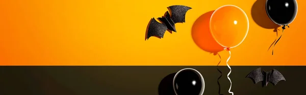 Orange Black Balloons Bats Flat Lay — Stock Photo, Image