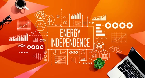 Έννοια Ενεργειακής Ανεξαρτησίας Φορητό Υπολογιστή Φόντο Πορτοκαλί Μοτίβου — Φωτογραφία Αρχείου