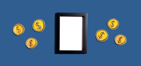 Blank Photo Frame Coins Earn Online Work Home Themes — Stock Photo, Image