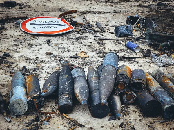 Shells Explosives Airport Gostomel — стоковое фото