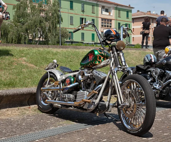 2022年5月15日 戴维森 Harley Davidson 在意大利Fc Predappio的摩托车拉力赛中的定制自行车 — 图库照片