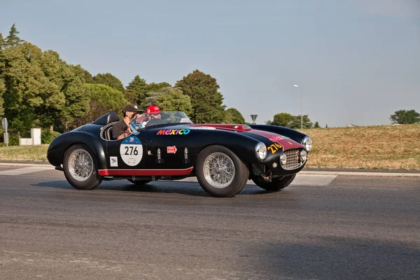 Vintage Racing Car Ferrari 166 Spider Vignale 1953 Classic Historical — Stock Photo, Image