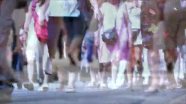 Anonim kalabalık yürüyüş zaman atlamalı