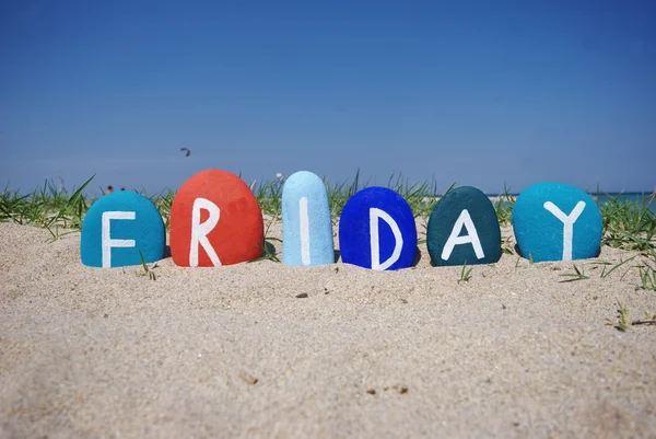 Viernes, quinto día de la semana sobre piedras de colores — Foto de Stock