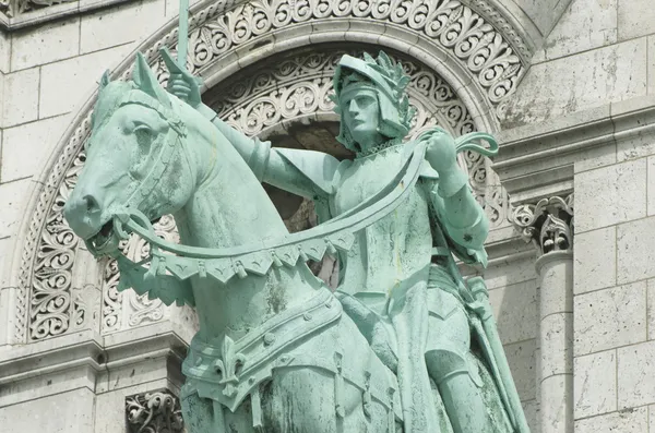 Statuia ecvestră a Ioanei de Arc la Basilique du Sacré-Cœur — Fotografie, imagine de stoc