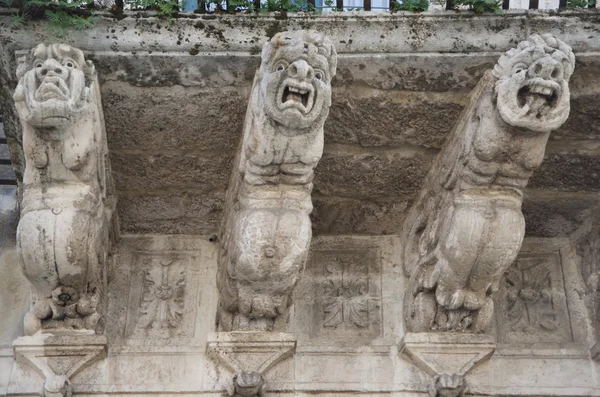 Balkong i barockstil, acireale, Sicilien — Stockfoto