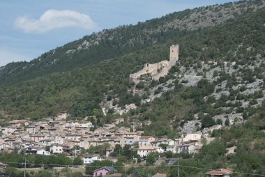 roccacasale ve de sanctis Kalesi, abruzzo