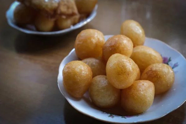 Lokoumades Una Pastelería Grecochipriota Tradicional Que Consiste Una Bola Masa — Foto de Stock