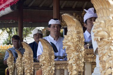 Bali, Endonezya-Temmuz 6: durin oynayan bir gamelan (müzik grubu)