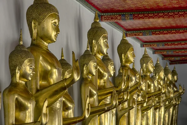 Budas en Wat Pho — Foto de Stock