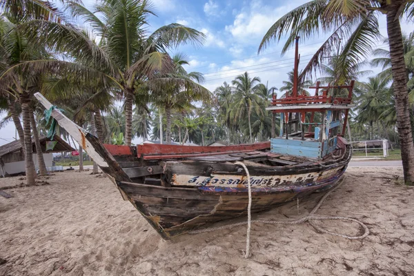 Épave du bateau de pêche — Photo