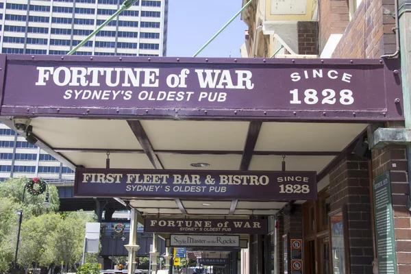SYDNEY, AUSTRALIA-December 19th 2913: The Fortune of War pub in — Stock Photo, Image