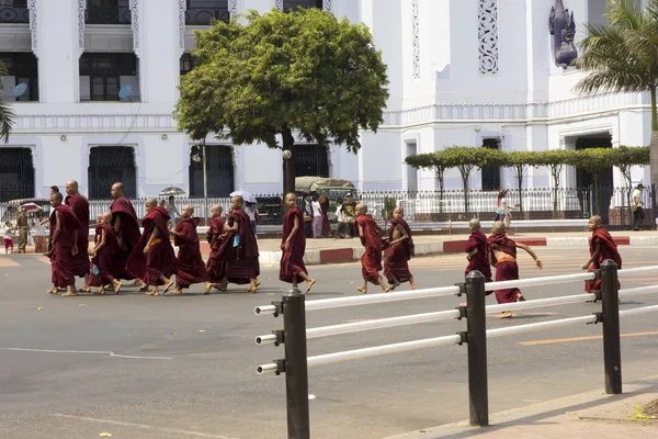 Monjes. —  Fotos de Stock