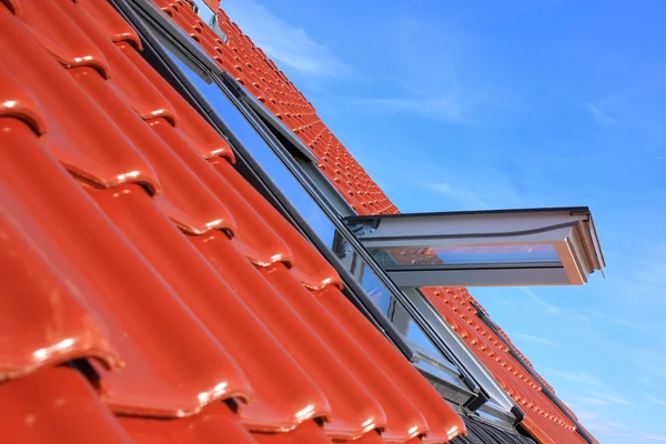 Janela do telhado — Fotografia de Stock