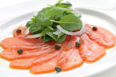 füme somon salata