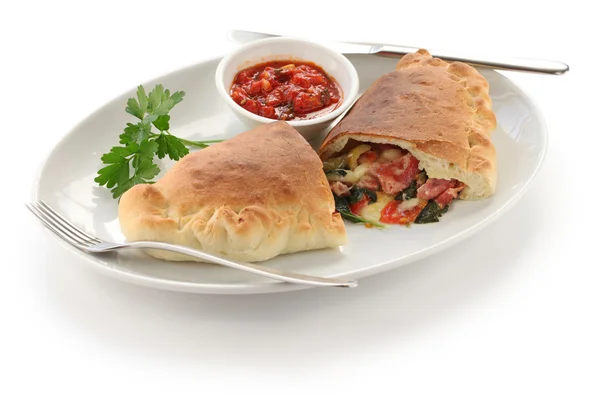 Calzone — Zdjęcie stockowe