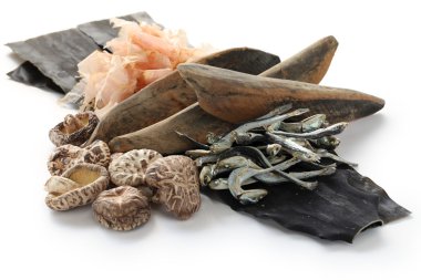 Japon umami tat, dashi (Japon çorba stok maddeleri)