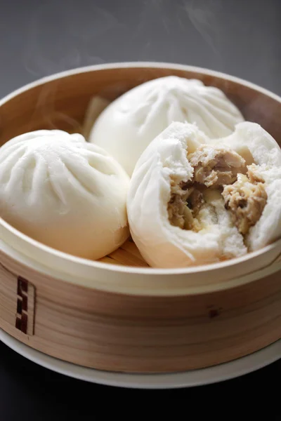 Steamed pork buns — Stock Photo, Image