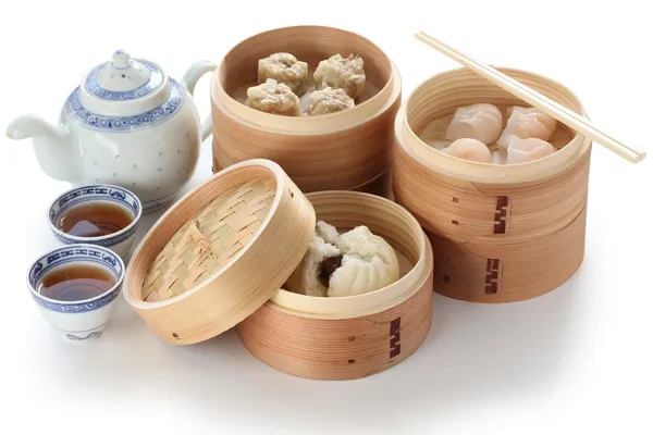 yumcha, dim sum bambu gemi içinde