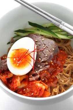 bibim naengmyeon