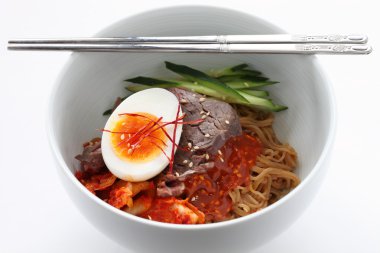 bibim naengmyeon