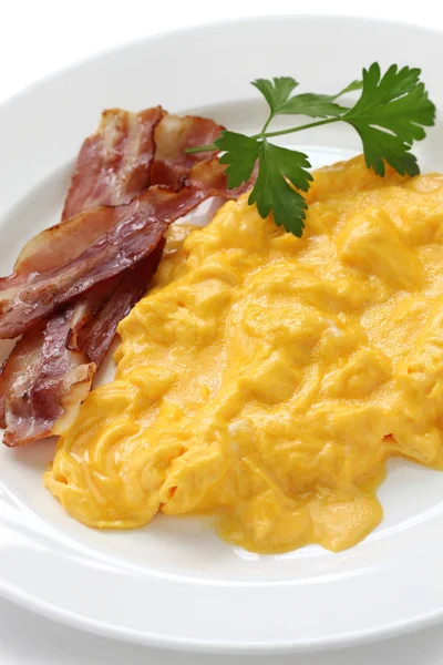 Scrambled eggs — Stock Photo, Image