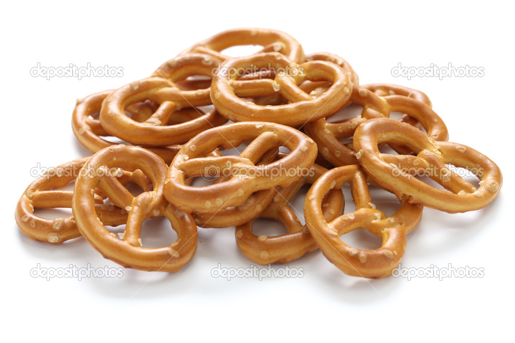 A pile of crispy pretzels