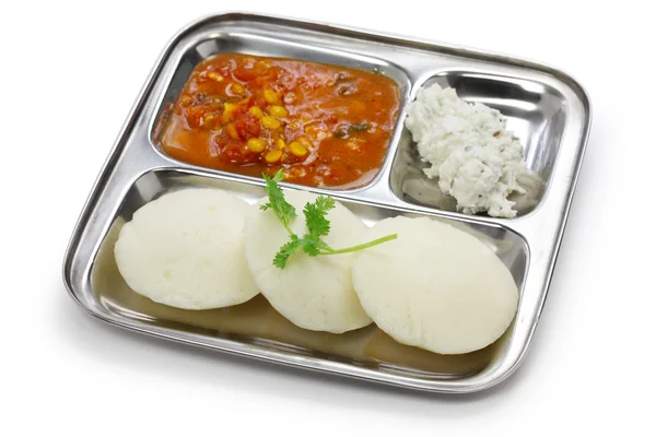 Desayuno del sur de la India en placa de acero inoxidable —  Fotos de Stock