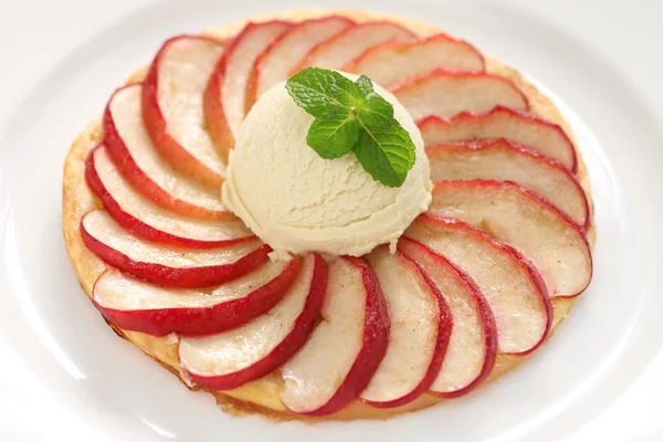 Apple tart, flat apple pie — Stock Photo, Image