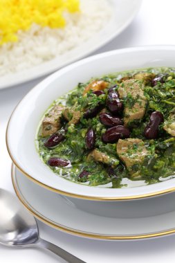 ghormeh sabzi, Farsça ot güveç
