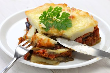 ev yapımı musakka