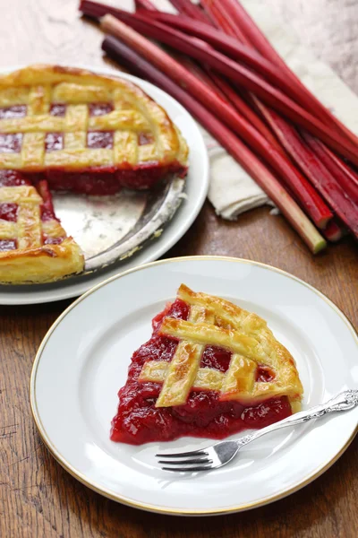 Homemade rhubarb pie — Stock Photo, Image