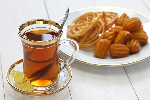 Chá iraniano e doces — Fotografia de Stock