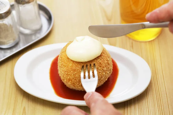 Bomba Croquete Grande Tapas Catalunha Espanhola — Fotografia de Stock