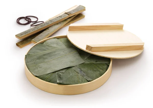 升寿司 鮭の寿司を竹の葉で包んだもの 富山県 名物料理 — ストック写真