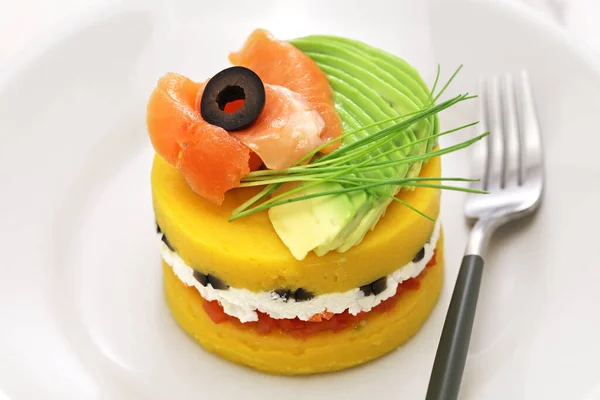 Causa Salade Péruvienne Traditionnelle Pommes Terre Couches — Photo