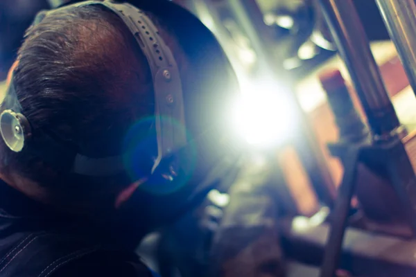 Welder Welding Metal — Stock Photo, Image