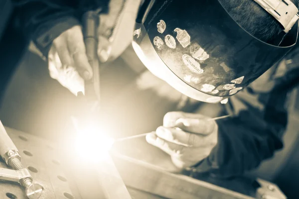 Schweißen von Metall — Stockfoto