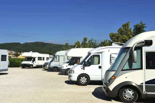 Campers at a camper site — Stock Photo, Image