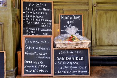 Fransız bir bakkal, reklam panosu