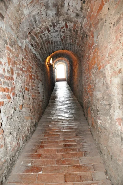 Tunnel intérieur de la citadelle d'Alba-Iulia Carolina — Photo