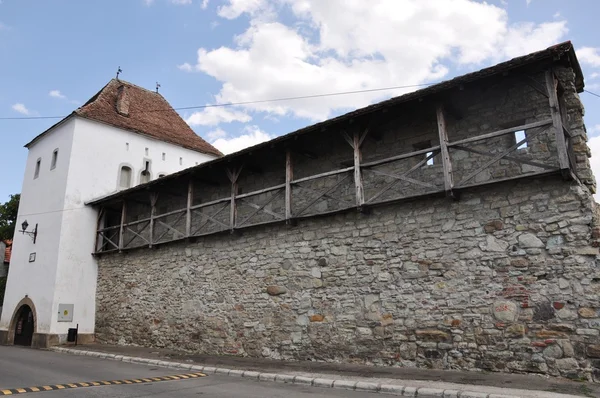 Muro della fortezza di Bistrita — Foto Stock