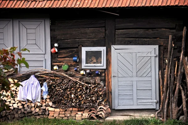 Dom od strony kraju — Zdjęcie stockowe