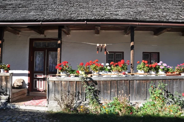 Stary dom z wsi — Zdjęcie stockowe