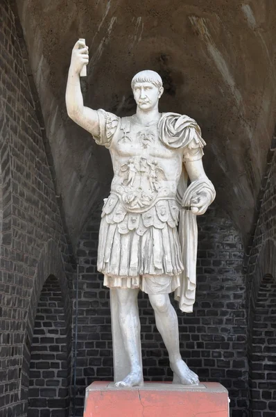 Archeologický park Xantenu - socha římského císaře Traianus — Stock fotografie