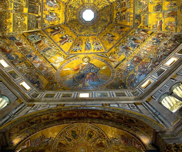 洗礼迪圣乔瓦尼的圆顶。佛罗伦萨意大利 — 图库照片