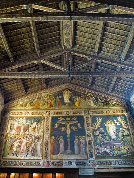 大教堂 di 的圣器收藏室圣十字教堂。佛罗伦萨意大利 — 图库照片