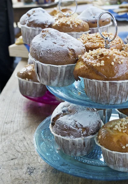 Muffins in a vintage tier cake stand. — Stock Photo, Image