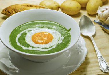 krem ısırgan otu çorbası.